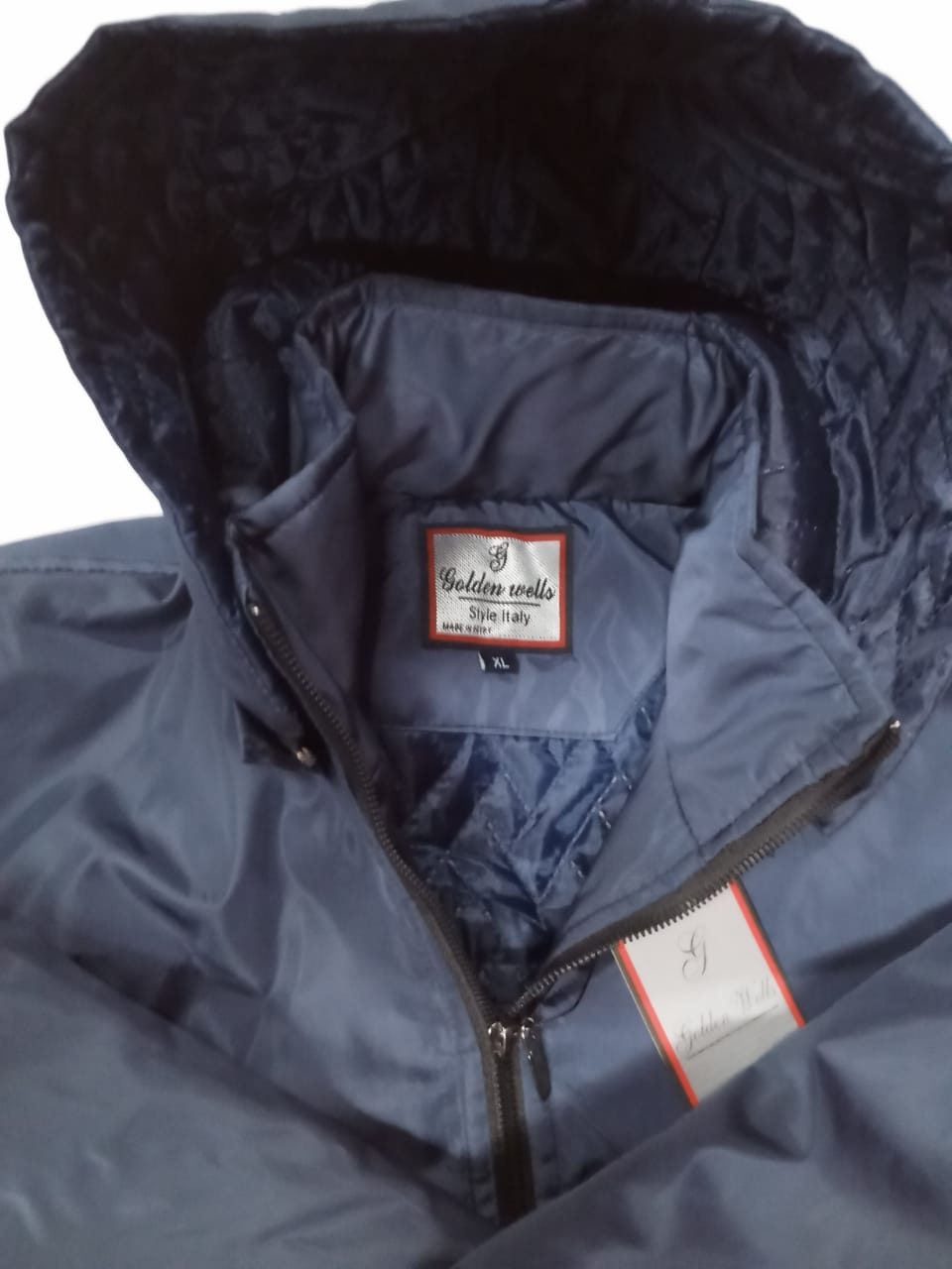 Waterproof jacket with removable hood – Uniform GW